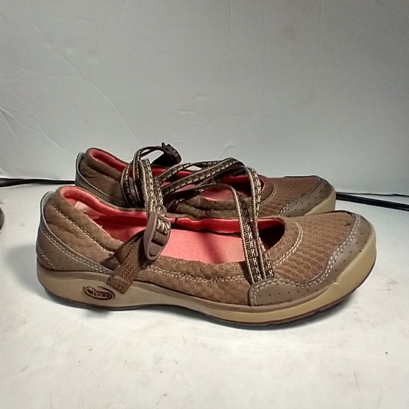 Chaco Outcross Brown Slip On Mary Jane Water Outdoor Sport Shoes Women's sz 6. - Picture 2 of 11